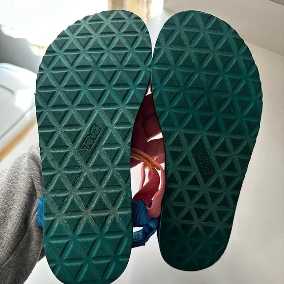 Colorful teva Sandals - Picture 3 of 3